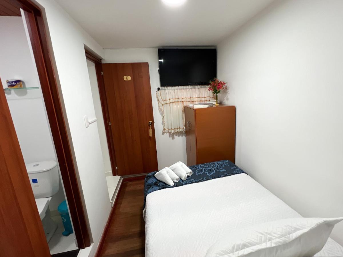 Hostal Casa Del Cafe Bogota Bagian luar foto