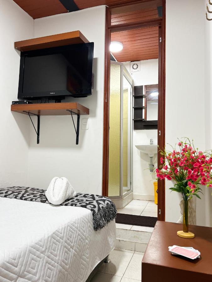 Hostal Casa Del Cafe Bogota Bagian luar foto