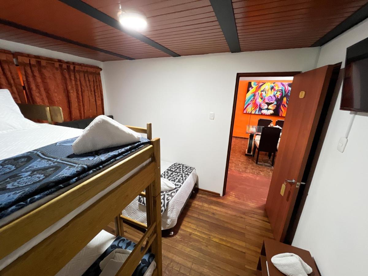 Hostal Casa Del Cafe Bogota Bagian luar foto