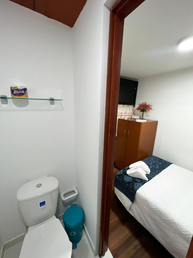 Hostal Casa Del Cafe Bogota Bagian luar foto