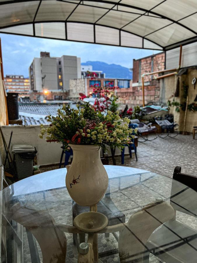 Hostal Casa Del Cafe Bogota Bagian luar foto